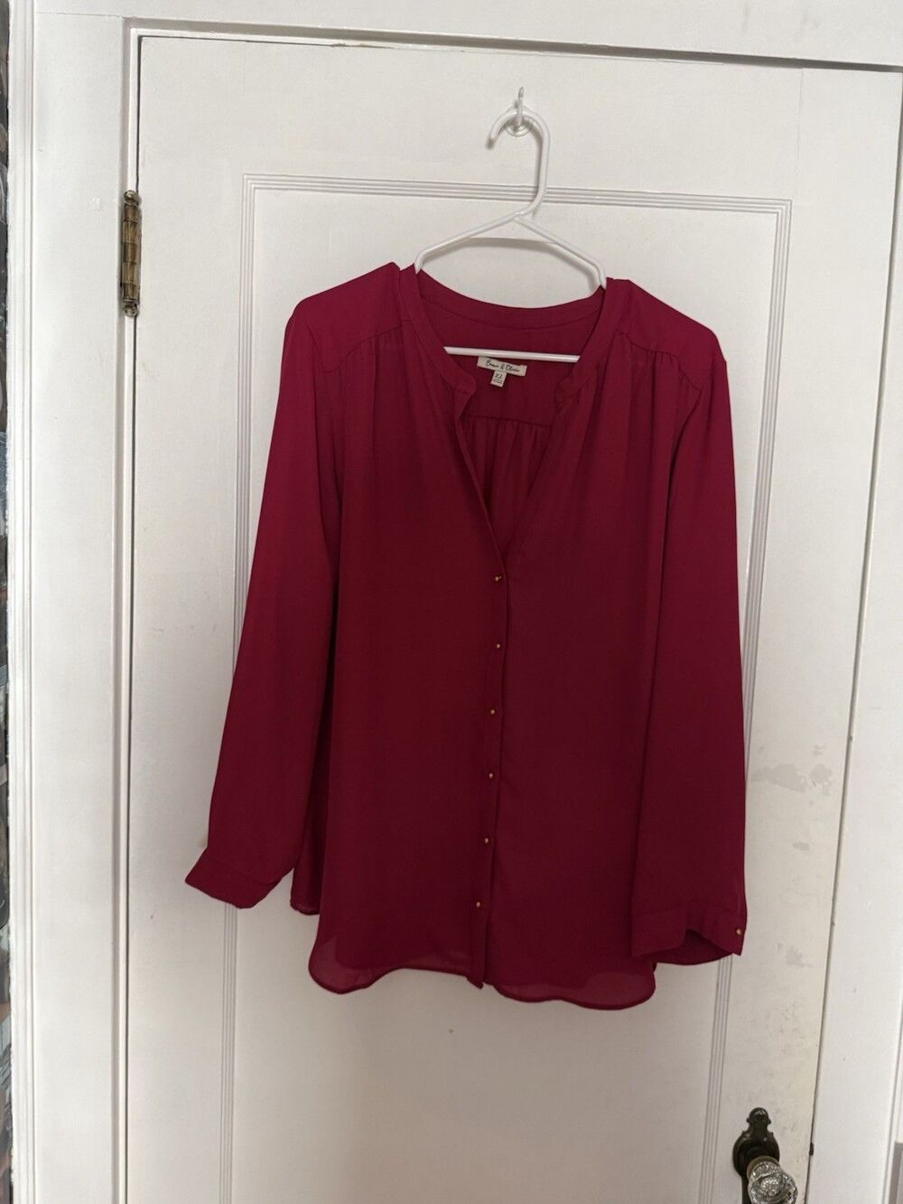 Emma & Olivia XL Magenta Long sleeve Blouse Gold Buttons corporate chic feminine